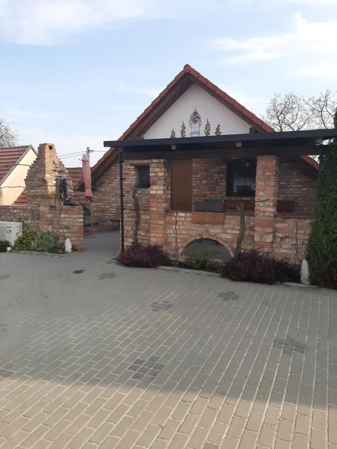 Apartment U Pavelku Mutěnice Esterno foto