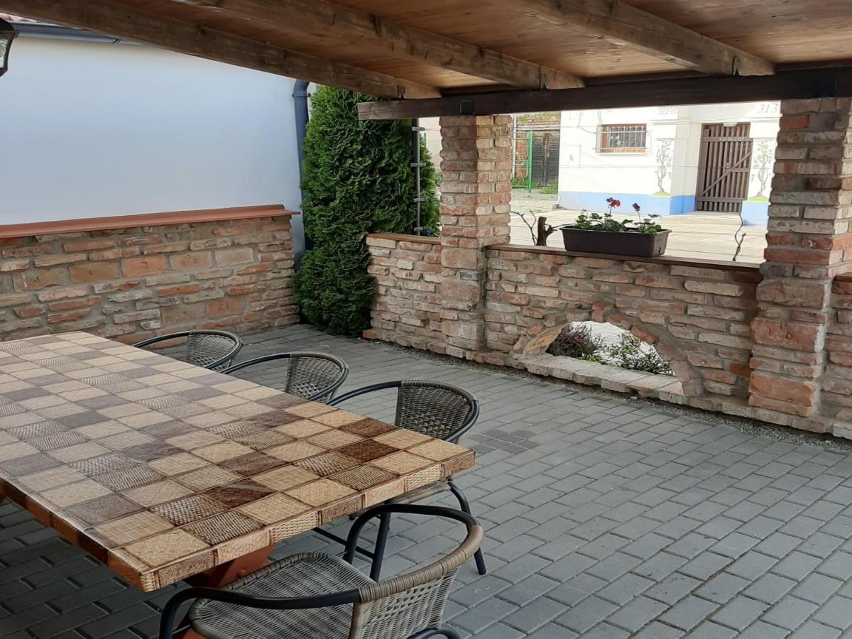 Apartment U Pavelku Mutěnice Esterno foto